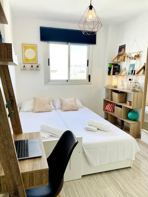 Magnifique Duplex Avec Terrasse Proche De La Plage Malaga Bagian luar foto